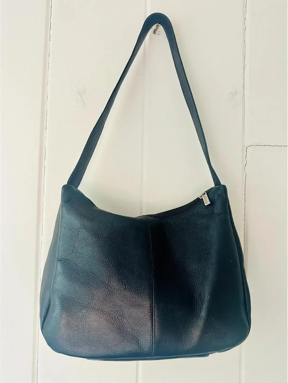 Le Donne Black Leather Crescent Hobo Bag Handmade Colombian Vaquetta Minimalist